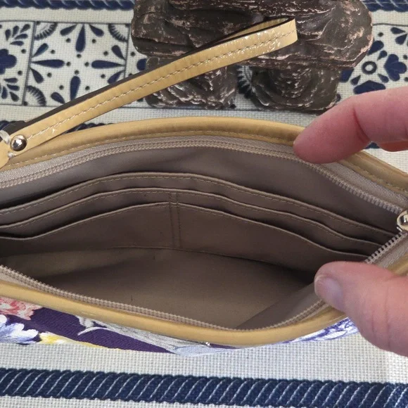 Coach Wrislet - Picture 5 of 6